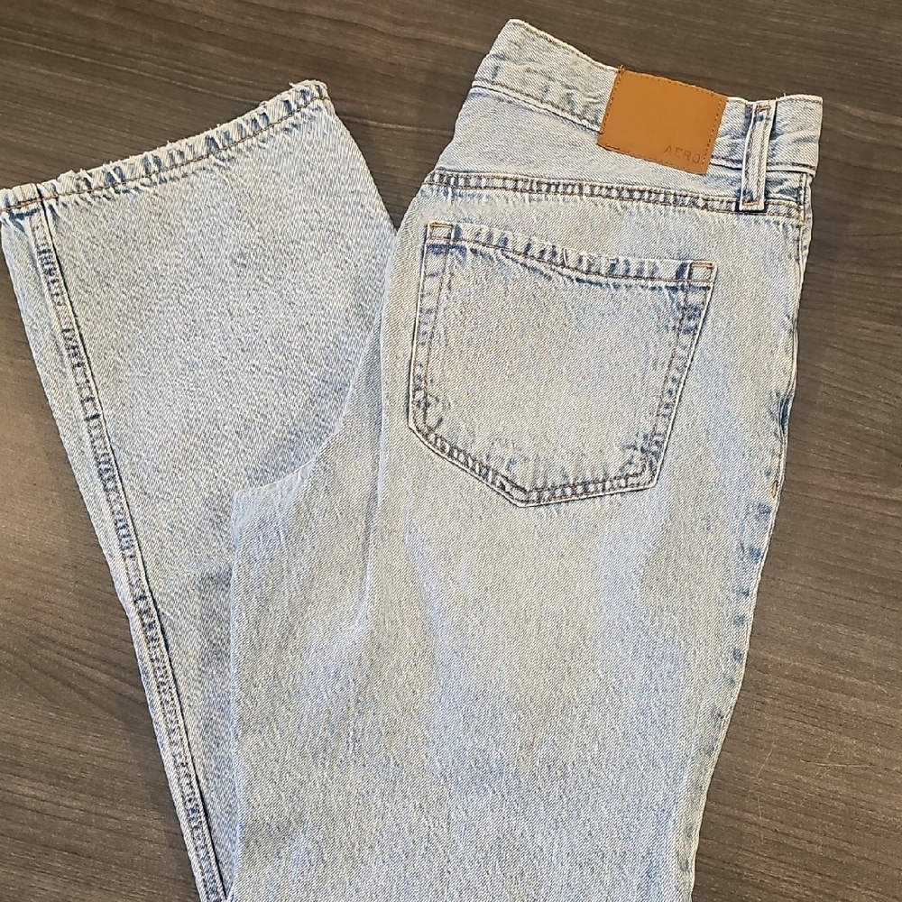 Aeropostale Light Wash Straight Jeans
